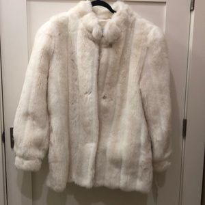 VINTAGE Deadstock NWT Faux Fur Coat Time Capsule Condition 80s White Mink Vegan